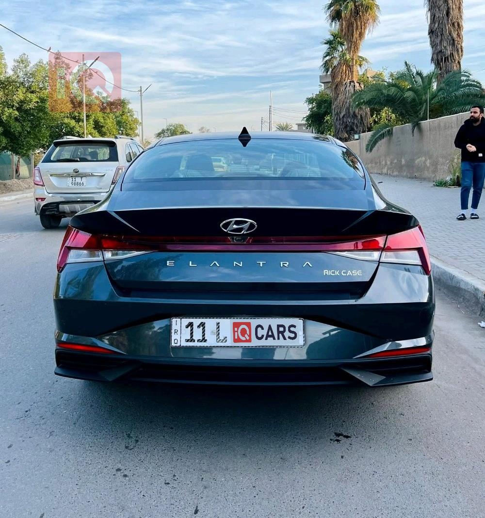 هیۆندای ئەلەنترا